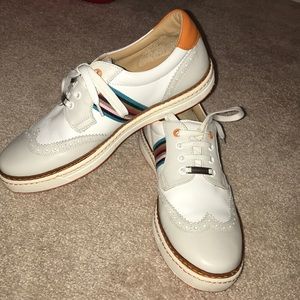 EUC ROYAL ALBARTROSS SHOES